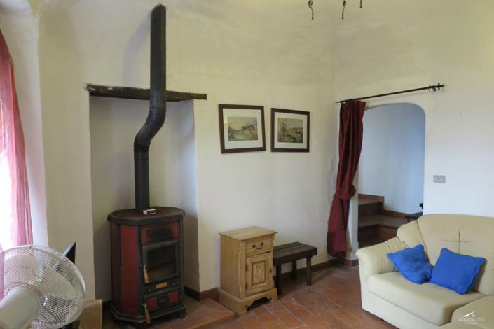 Image No.8-3 Bed Property for sale