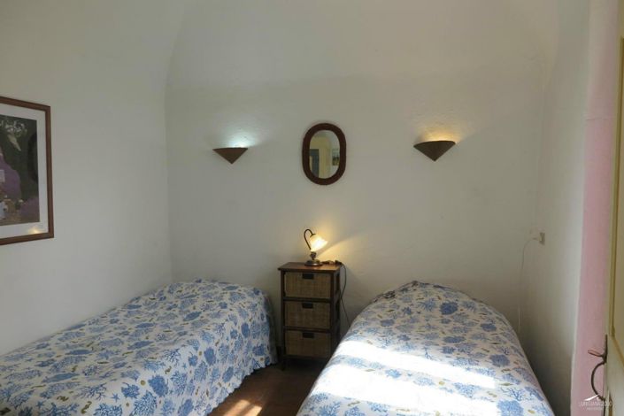 Image No.9-3 Bed Property for sale