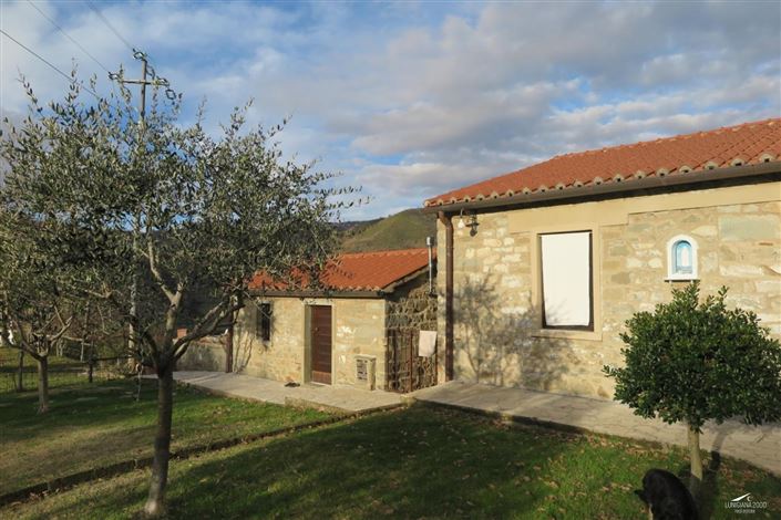 Image No.1-4 Bed Farmhouse for sale