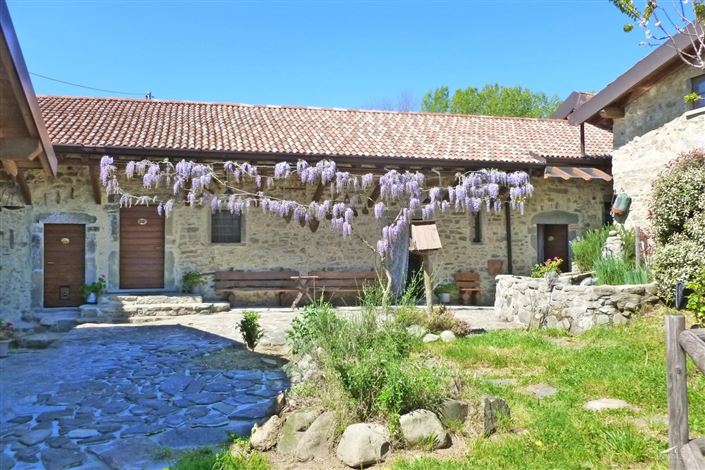 Image No.1-Ferme de 9 chambres à vendre à Mulazzo