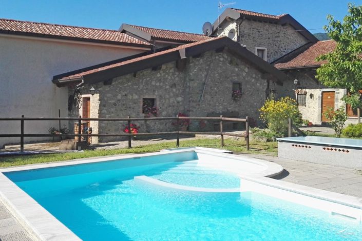 Image No.15-Ferme de 9 chambres à vendre à Mulazzo