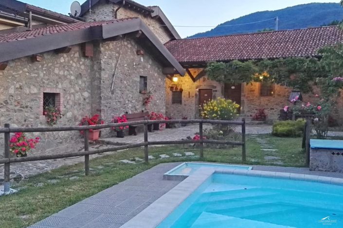 Image No.16-Ferme de 9 chambres à vendre à Mulazzo