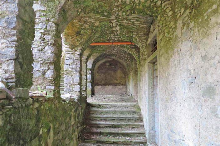 Image No.30-4 Bed Property for sale