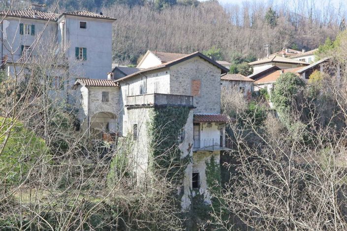Image No.4-Propriété de 4 chambres à vendre à Bagnone