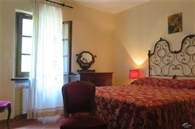 Image No.43-Propriété de 4 chambres à vendre à Villafranca in Lunigiana