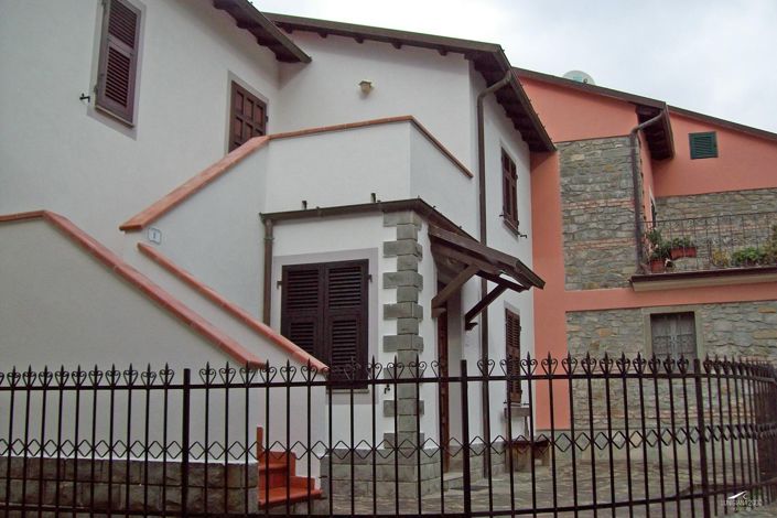 Image No.2-Maison de village de 2 chambres à vendre à Fivizzano