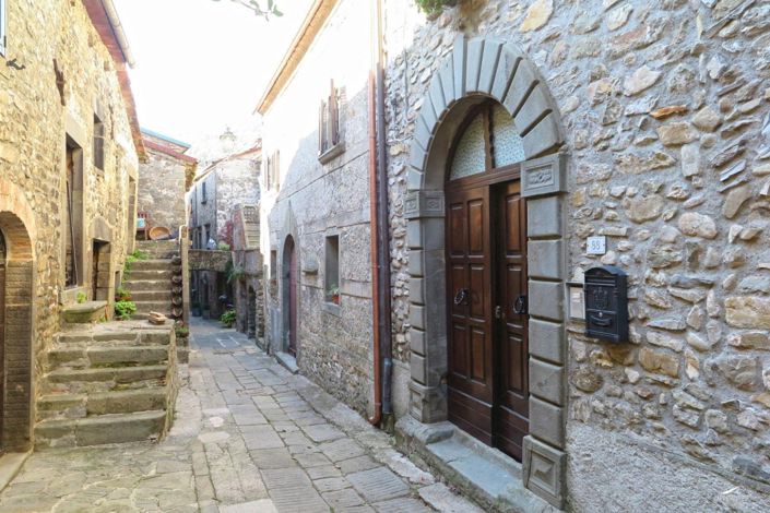 Image No.2-Propriété de 2 chambres à vendre à Licciana Nardi