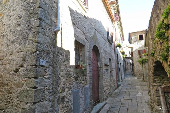 Image No.3-Propriété de 2 chambres à vendre à Licciana Nardi