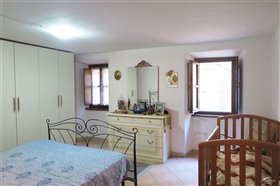 Image No.10-Propriété de 4 chambres à vendre à Villafranca in Lunigiana