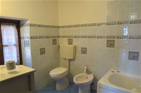 Image No.20-Propriété de 4 chambres à vendre à Villafranca in Lunigiana