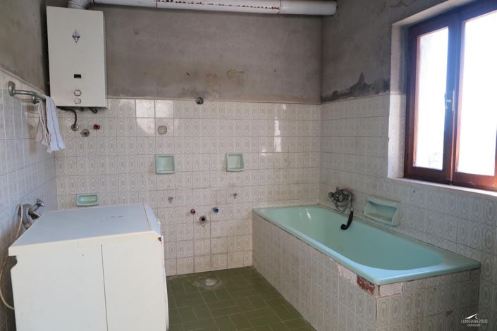 Image No.16-3 Bed Property for sale