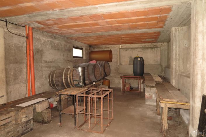 Image No.23-3 Bed Property for sale