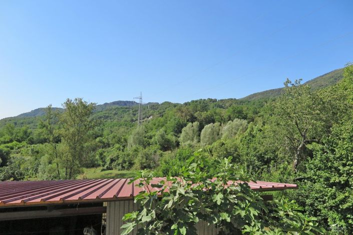 Image No.8-3 Bed Property for sale