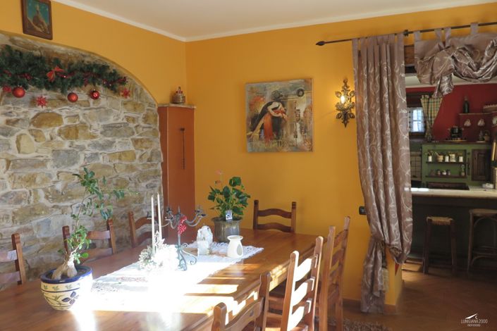 Image No.13-4 Bed Property for sale