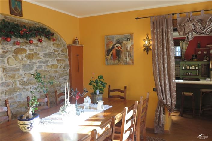 Image No.13-4 Bed Property for sale