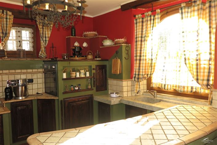 Image No.16-4 Bed Property for sale