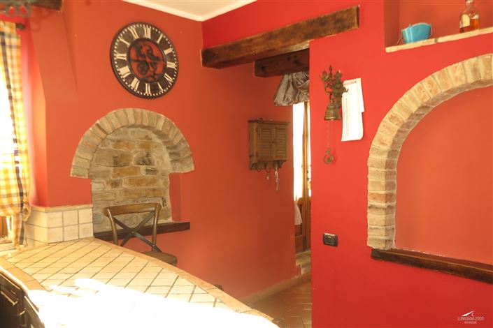 Image No.18-4 Bed Property for sale