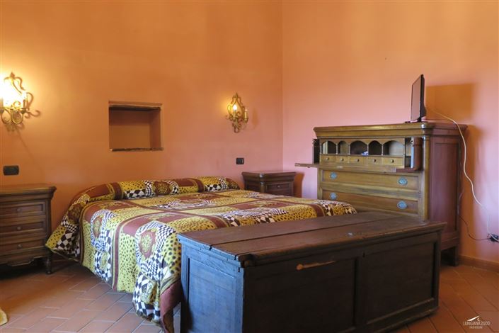 Image No.29-4 Bed Property for sale