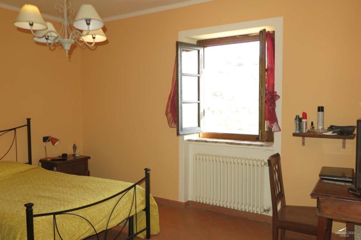 Image No.40-4 Bed Property for sale