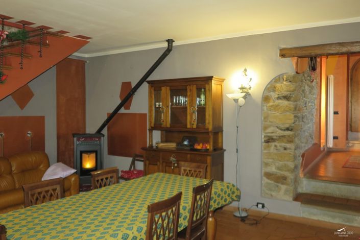 Image No.41-4 Bed Property for sale