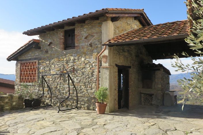 Image No.7-4 Bed Property for sale