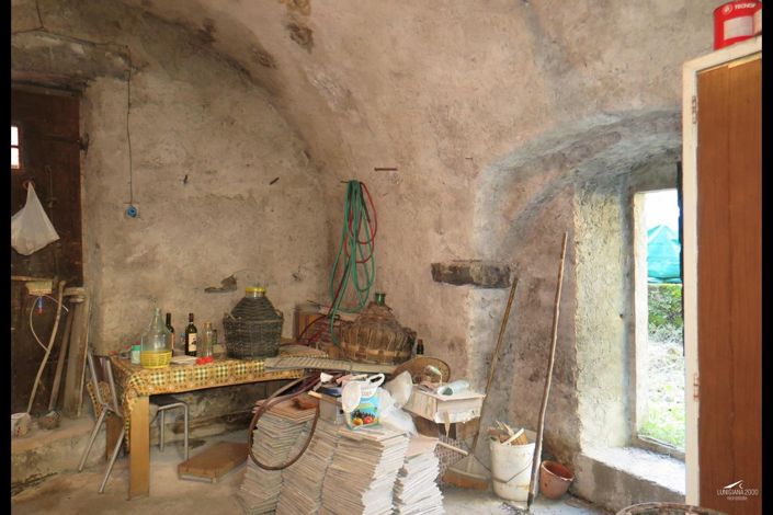 Image No.21-3 Bed Property for sale