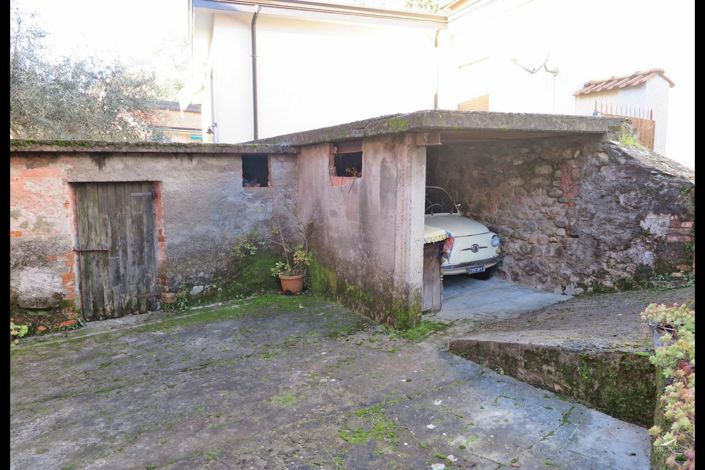 Image No.24-3 Bed Property for sale