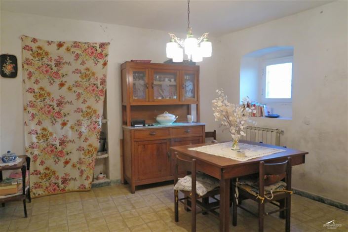 Image No.6-3 Bed Property for sale