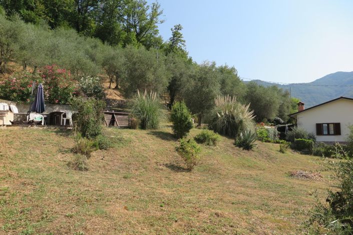 Image No.17-4 Bed Property for sale