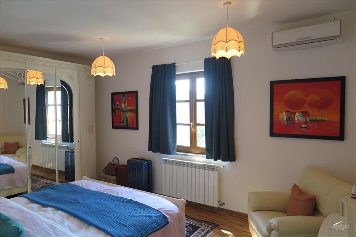 Image No.23-4 Bed Property for sale