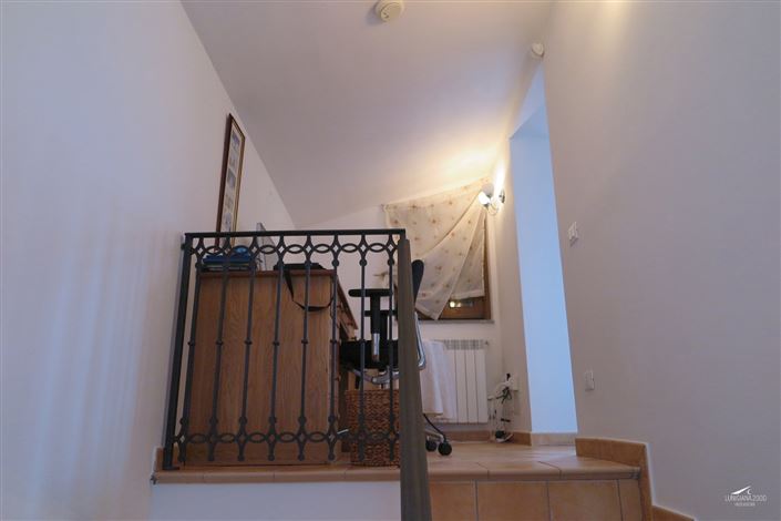 Image No.25-4 Bed Property for sale