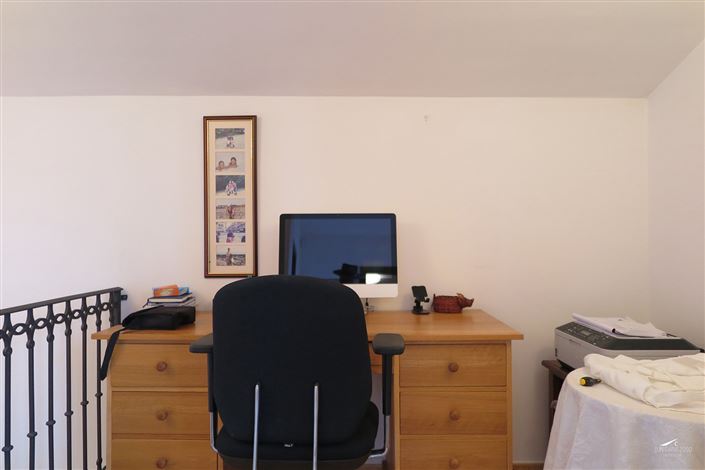 Image No.26-4 Bed Property for sale