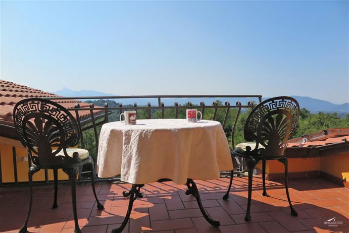 Image No.32-4 Bed Property for sale