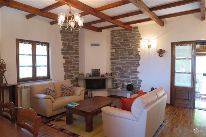 Image No.6-4 Bed Property for sale