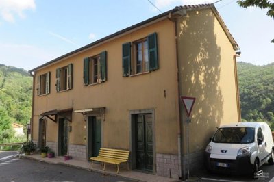 1 - La Spezia, Property
