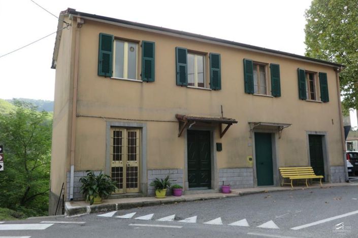 Image No.2-3 Bed Property for sale