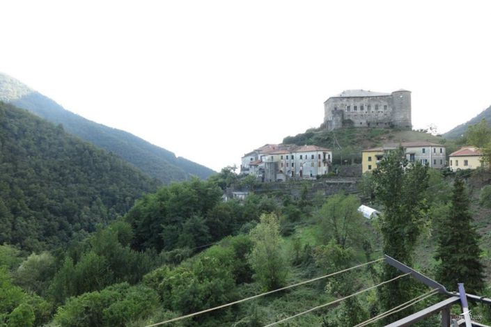 Image No.35-3 Bed Property for sale