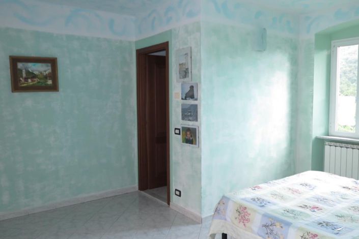 Image No.9-3 Bed Property for sale