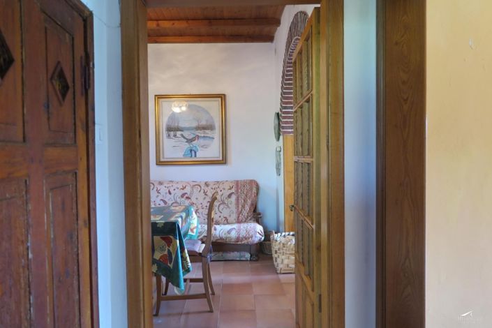 Image No.10-2 Bed Property for sale