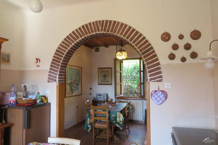 Image No.12-2 Bed Property for sale