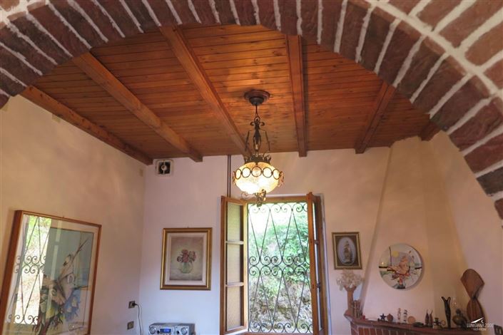 Image No.14-2 Bed Property for sale