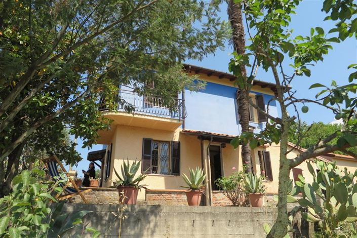 Image No.3-2 Bed Property for sale