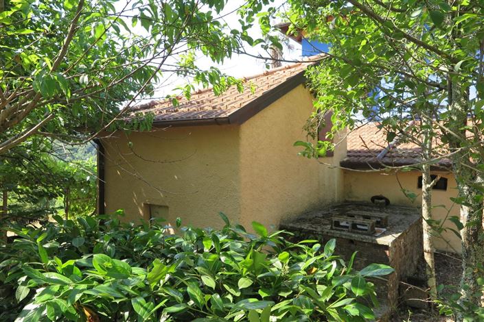 Image No.55-2 Bed Property for sale