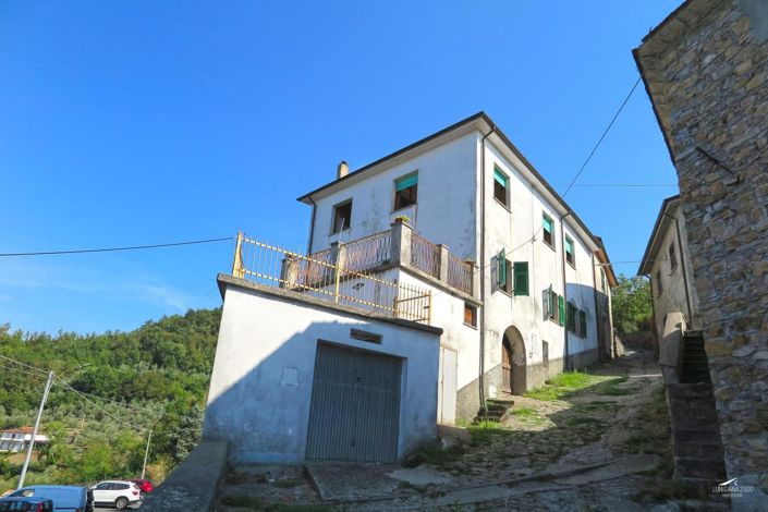 Image No.21-Propriété de 8 chambres à vendre à Fivizzano