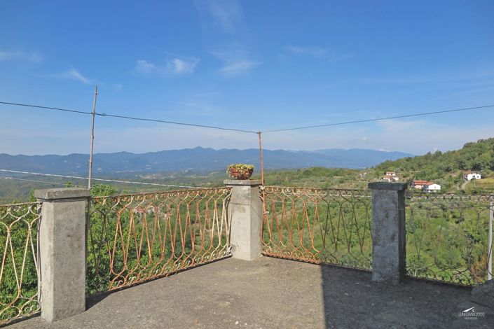 Image No.25-Propriété de 8 chambres à vendre à Fivizzano