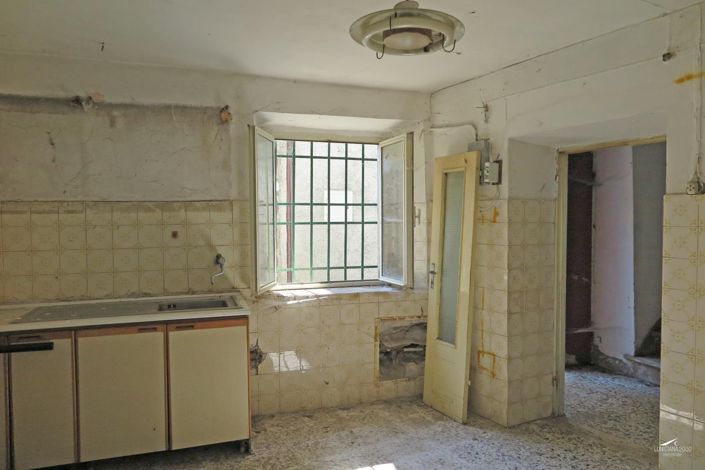 Image No.36-8 Bed Property for sale