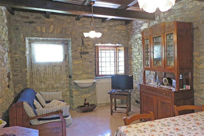 Image No.15-3 Bed Property for sale