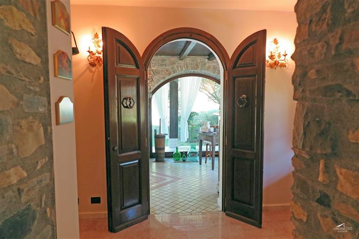 Image No.20-3 Bed Property for sale