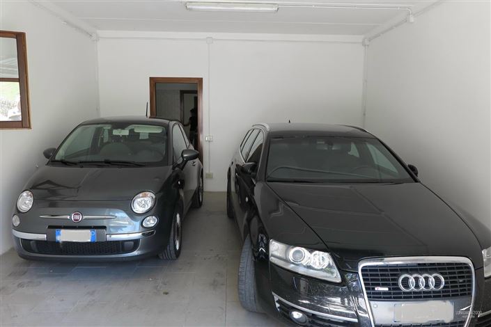 Image No.46-3 Bed Property for sale