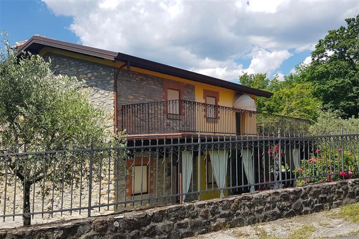 Image No.55-3 Bed Property for sale